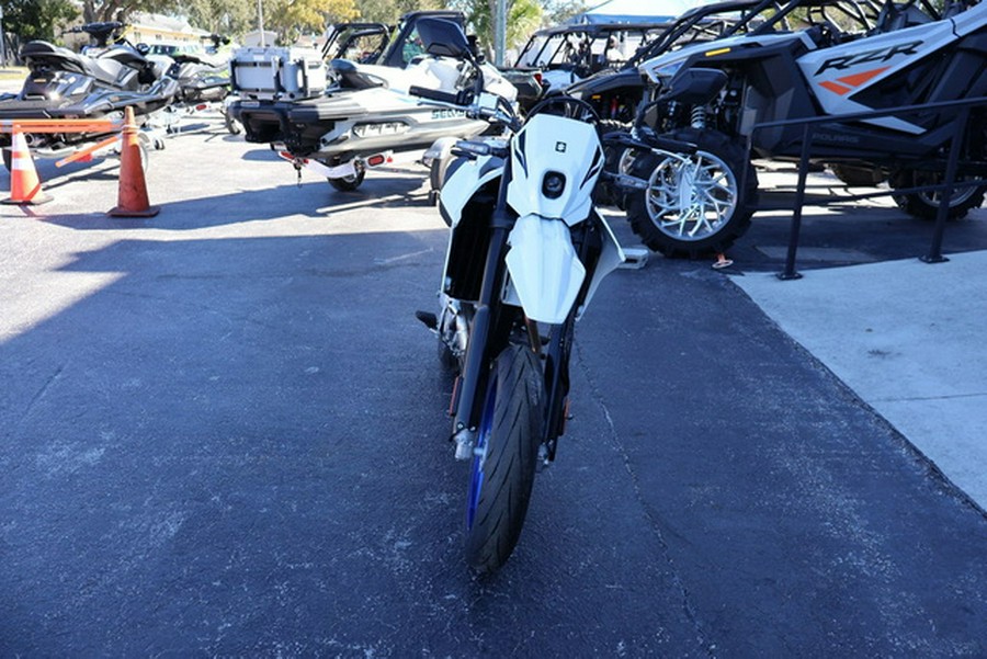 2025 Suzuki DR-Z 4SM