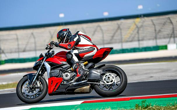 2022 Ducati Streetfighter V2