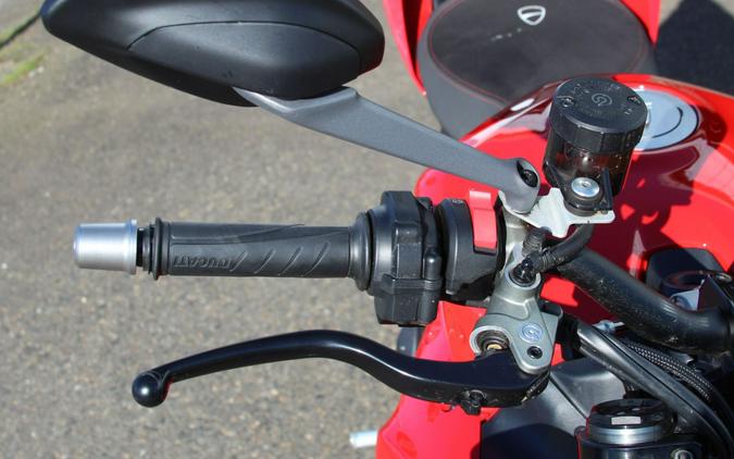 2022 Ducati Streetfighter V2