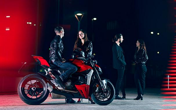 2022 Ducati Streetfighter V2