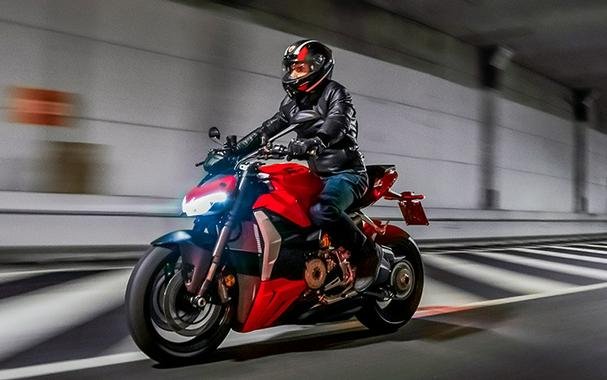 2022 Ducati Streetfighter V2