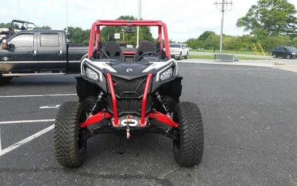 2024 Can-Am® Maverick Sport X rc 1000R