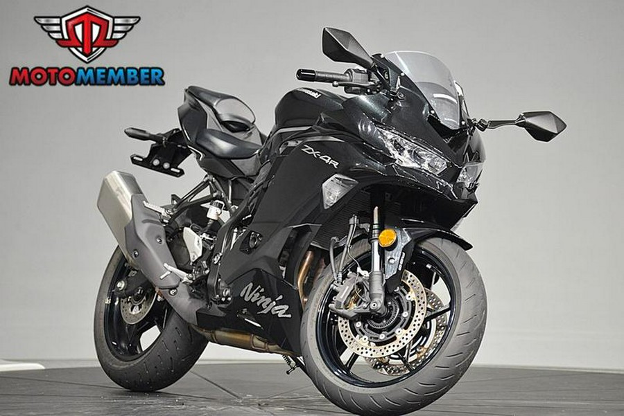 2025 Kawasaki NINJA® ZX™-4R ABS