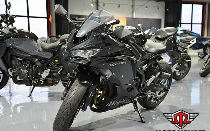 2025 Kawasaki NINJA® ZX™-4R ABS