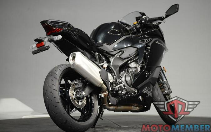 2025 Kawasaki NINJA® ZX™-4R ABS