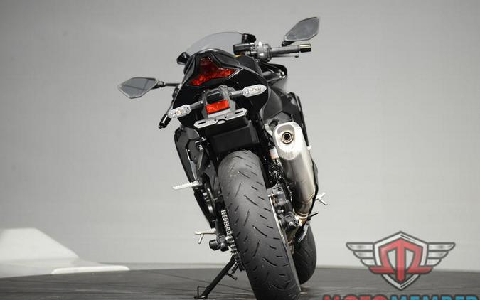 2025 Kawasaki NINJA® ZX™-4R ABS