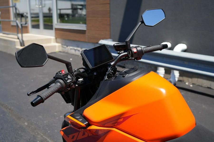 2024 KTM 990 Duke