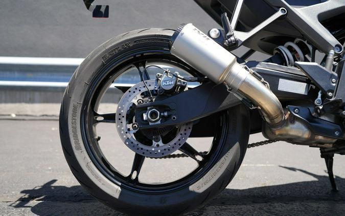 2024 KTM 990 Duke