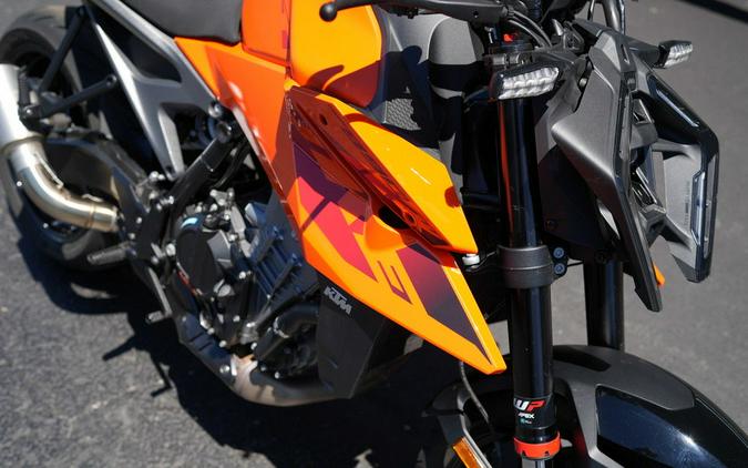 2024 KTM 990 Duke