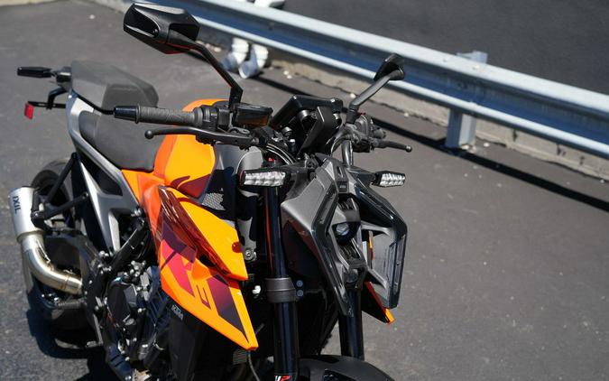 2024 KTM 990 Duke