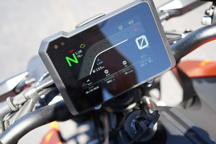 2024 KTM 990 Duke