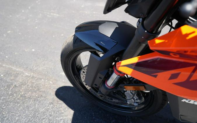2024 KTM 990 Duke