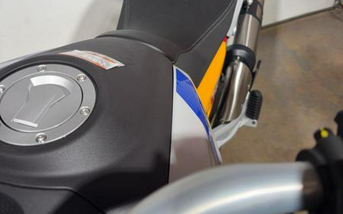 2027 Moto Guzzi MOTO GUZZI V 85 TT