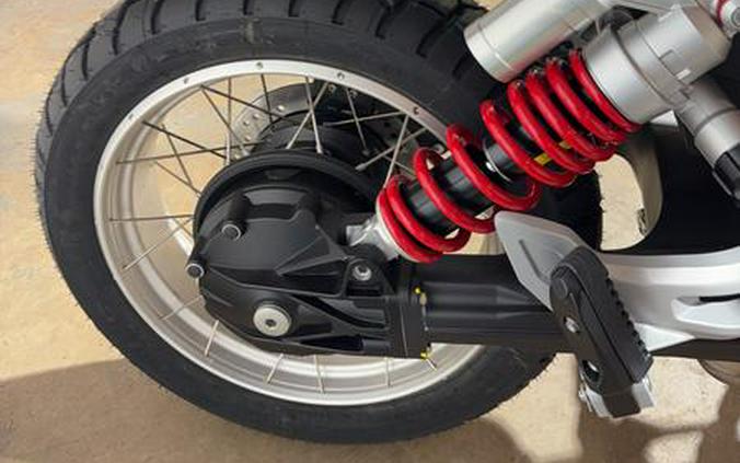 2027 Moto Guzzi MOTO GUZZI V 85 TT