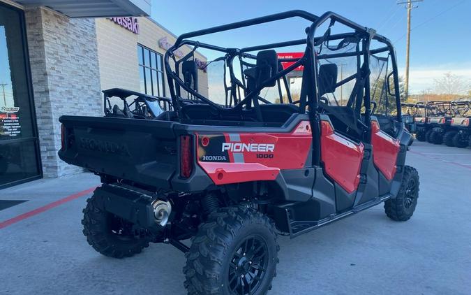 2025 Honda® Pioneer 1000-6 Crew Deluxe