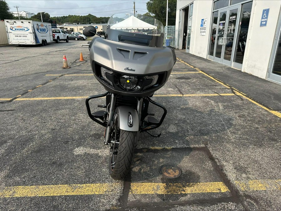 2023 Indian Motorcycle Challenger Dark Horse