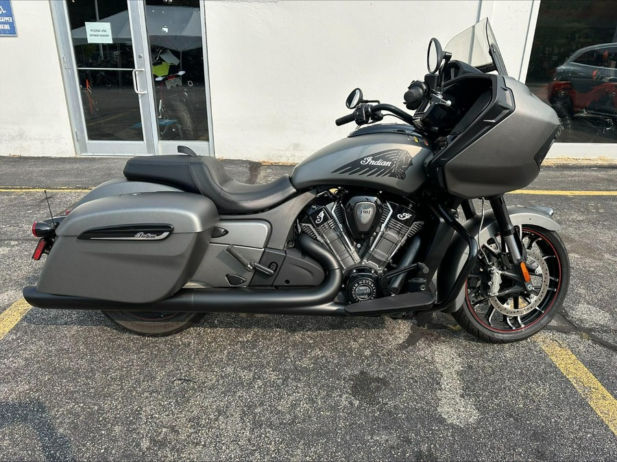 2023 Indian Motorcycle Challenger Dark Horse