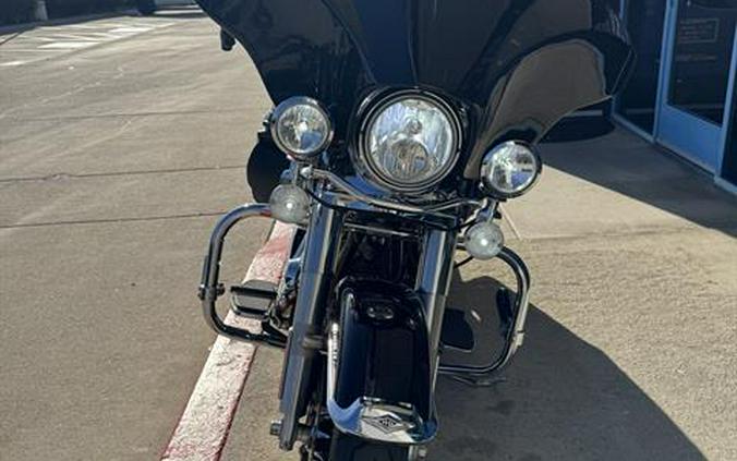 2015 Harley-Davidson Road King®