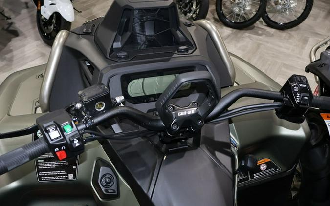 2026 Can-Am Outlander X mr 1000R Loft Green Satin