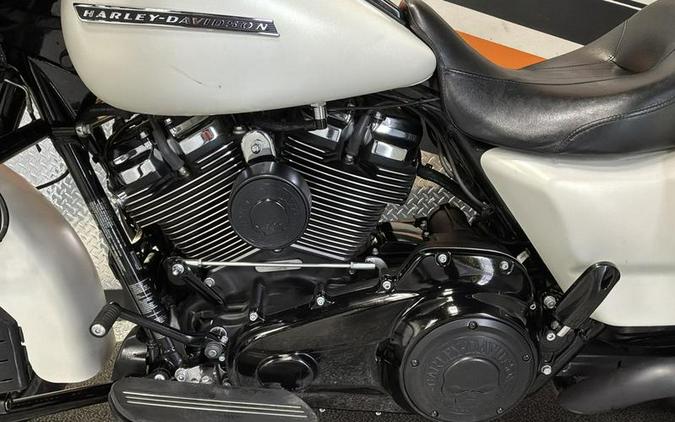 2018 Harley-Davidson® FLHXS - Street Glide® Special