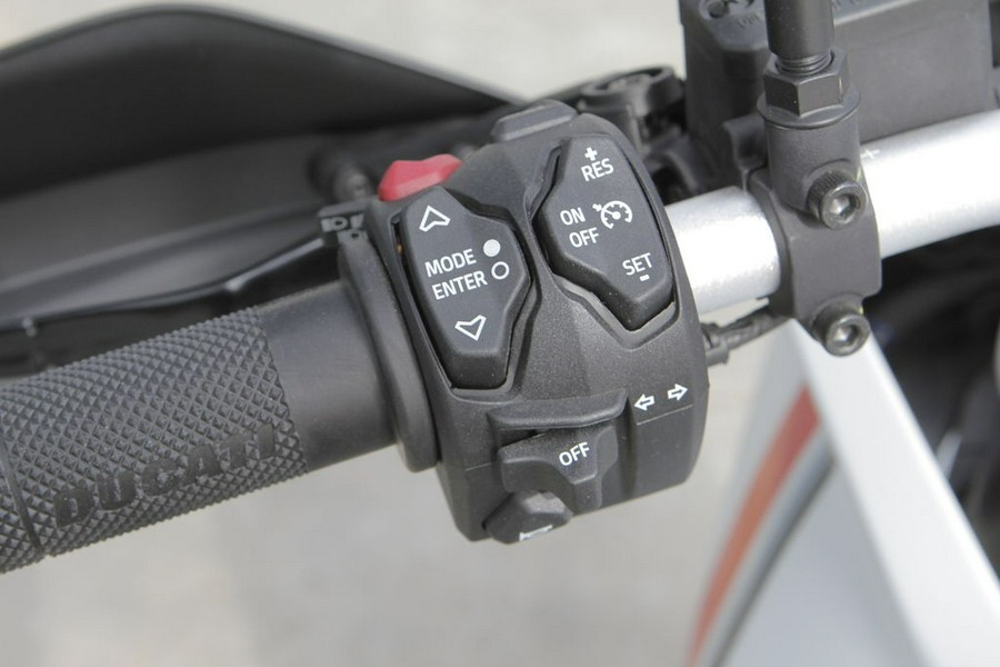 2025 Ducati DesertX 937