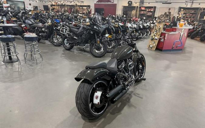 2019 Harley-Davidson® FXBRS - Softail® Breakout® 114