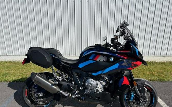 2025 BMW M 1000 XR