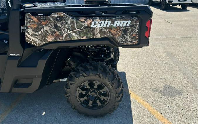 2024 Can-Am DEFENDER XT HD10 CAMO