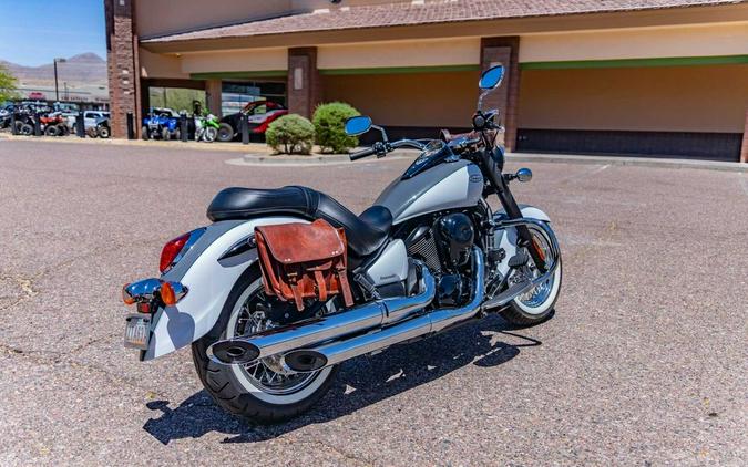 2021 Kawasaki Vulcan® 900 Classic