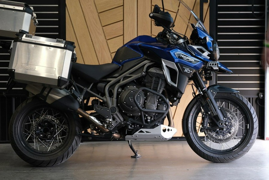 2017 Triumph Tiger Explorer XCA LucerneBlue