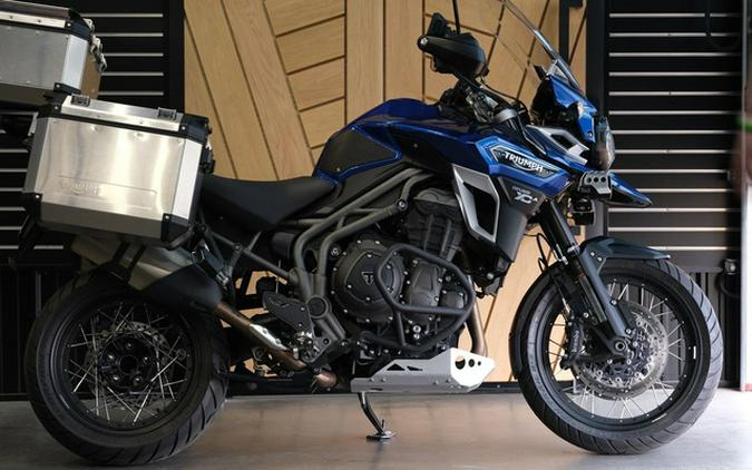 2017 Triumph Tiger Explorer XCA LucerneBlue