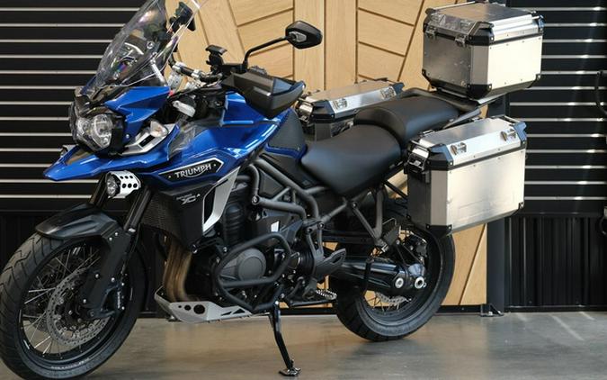 2017 Triumph Tiger Explorer XCA LucerneBlue