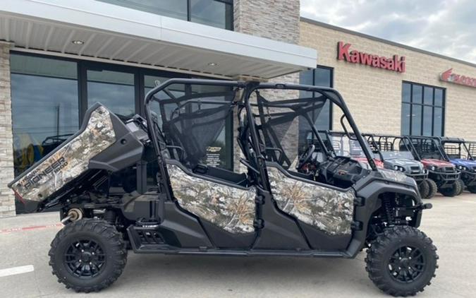 2025 Honda® PIONEER 1000-6 DLX CREW DELUXE