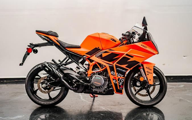 2023 KTM RC 390