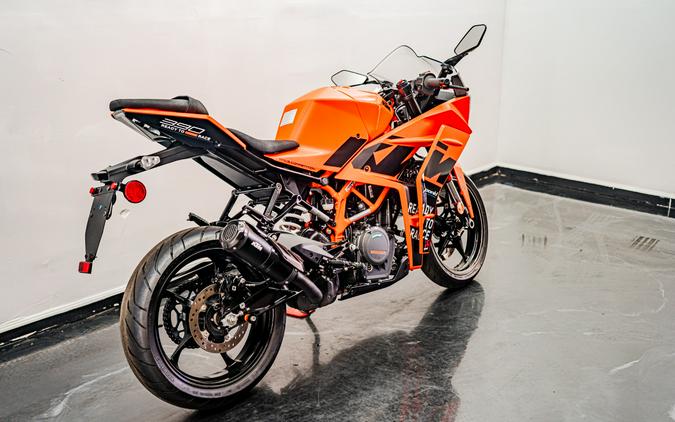 2023 KTM RC 390