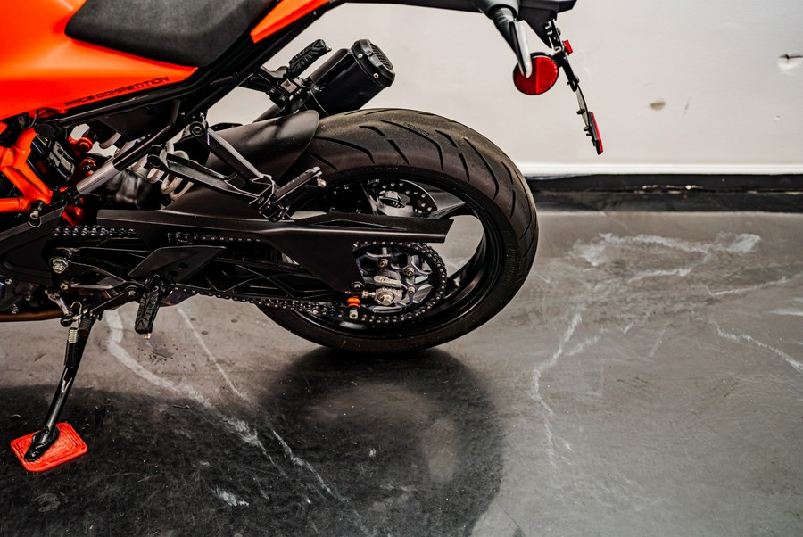 2023 KTM RC 390