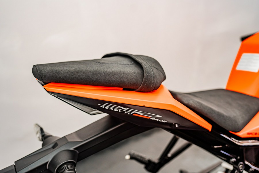 2023 KTM RC 390