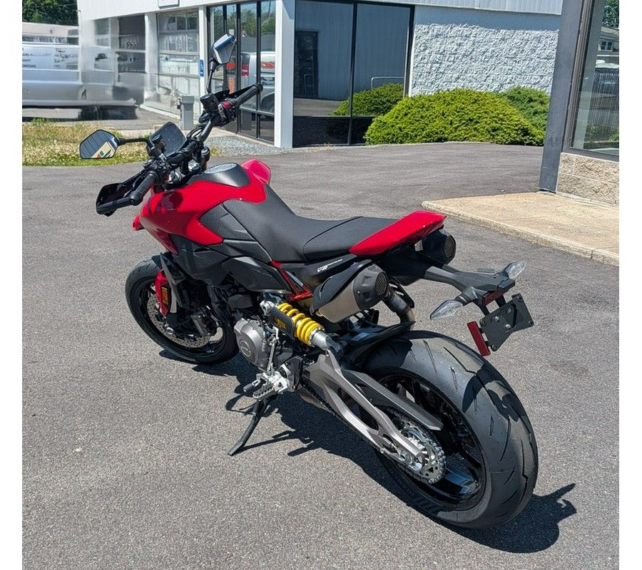 2026 Ducati Hypermotard V2