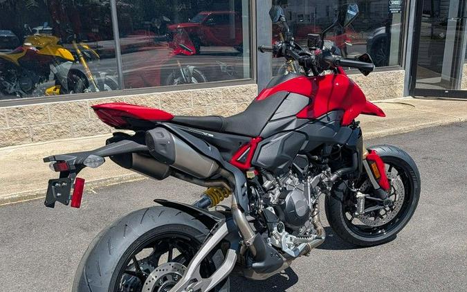 2026 Ducati Hypermotard V2