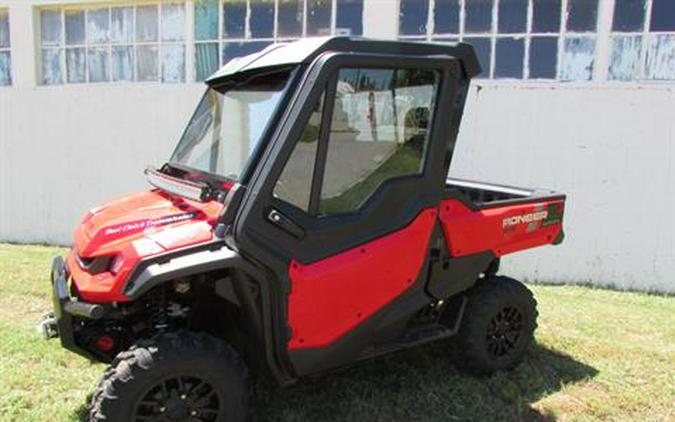 2023 Honda Pioneer 1000 Deluxe