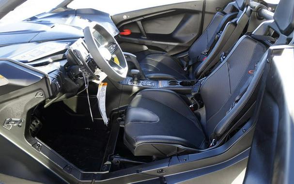 2025 Can-Am® Maverick R Max X RS With Smart-Shox