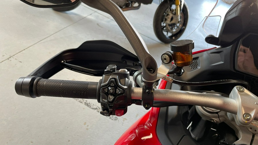 2025 Ducati Multistrada V2 *DEMO*
