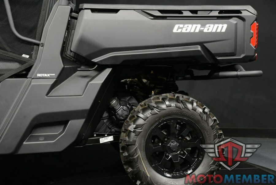2025 Can-Am Defender DPS HD10