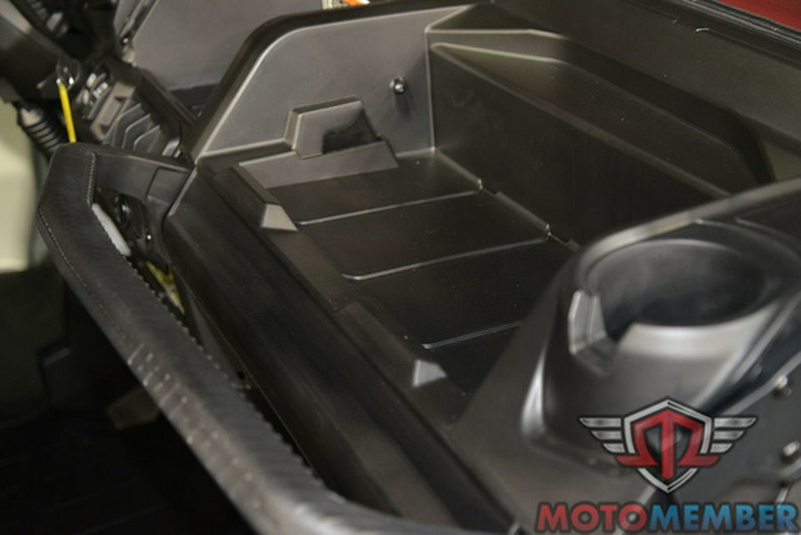 2025 Can-Am Defender DPS HD10