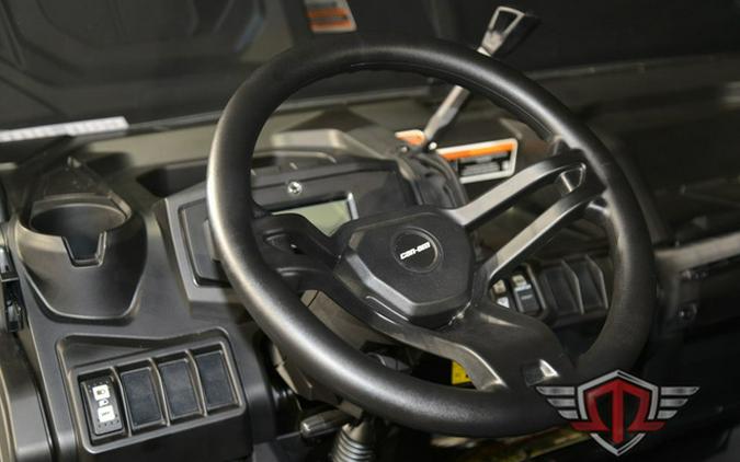 2025 Can-Am Defender DPS HD10