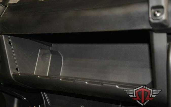 2025 Can-Am Defender DPS HD10