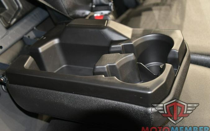 2025 Can-Am Defender DPS HD10