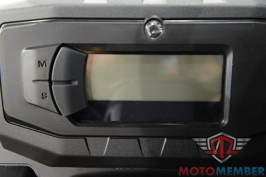 2025 Can-Am Defender DPS HD10