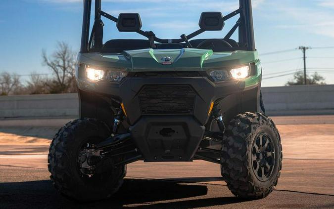 2026 Can-Am® Defender DPS HD7 Compass Green