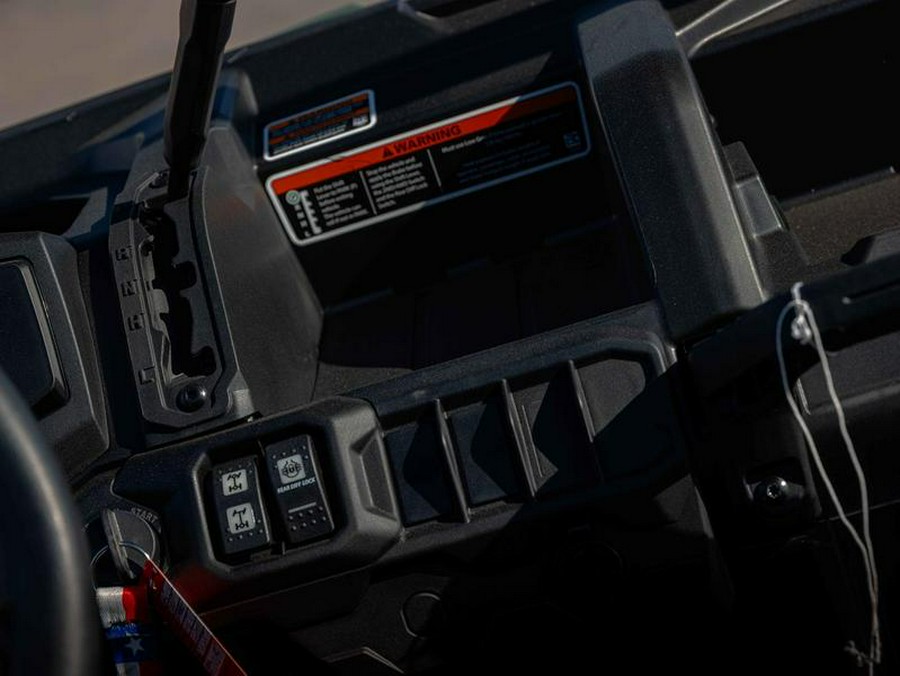 2026 Can-Am® Defender DPS HD7 Compass Green